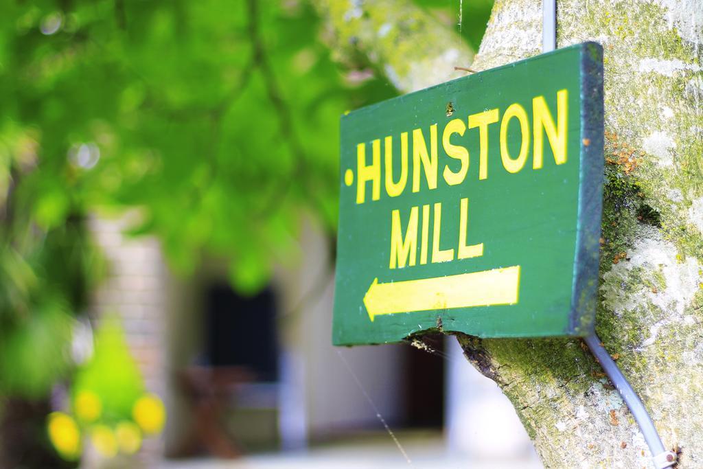 Hunston Mill Self Catering Dog Stay For Free Chichester Habitación foto